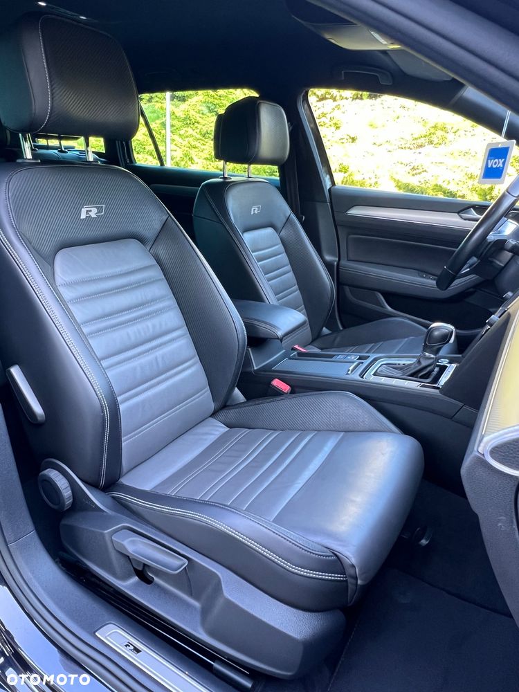 Volkswagen Passat - 20