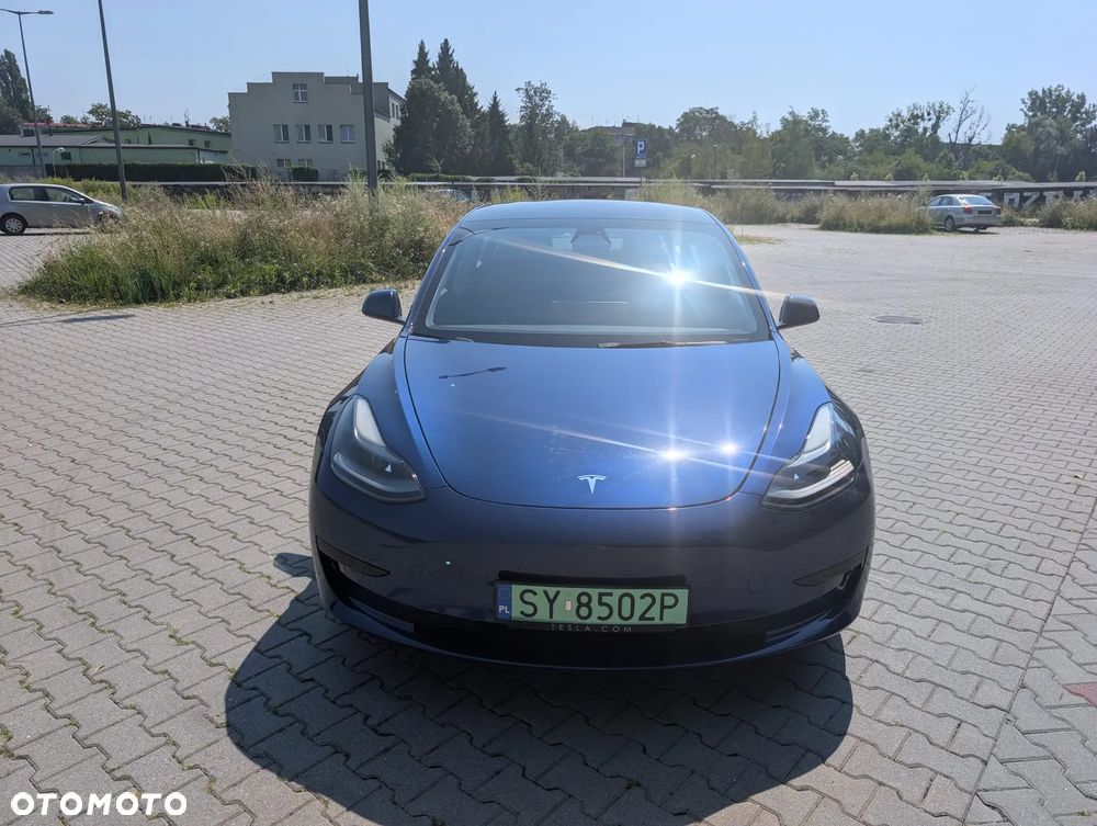 Tesla Model 3 - 2
