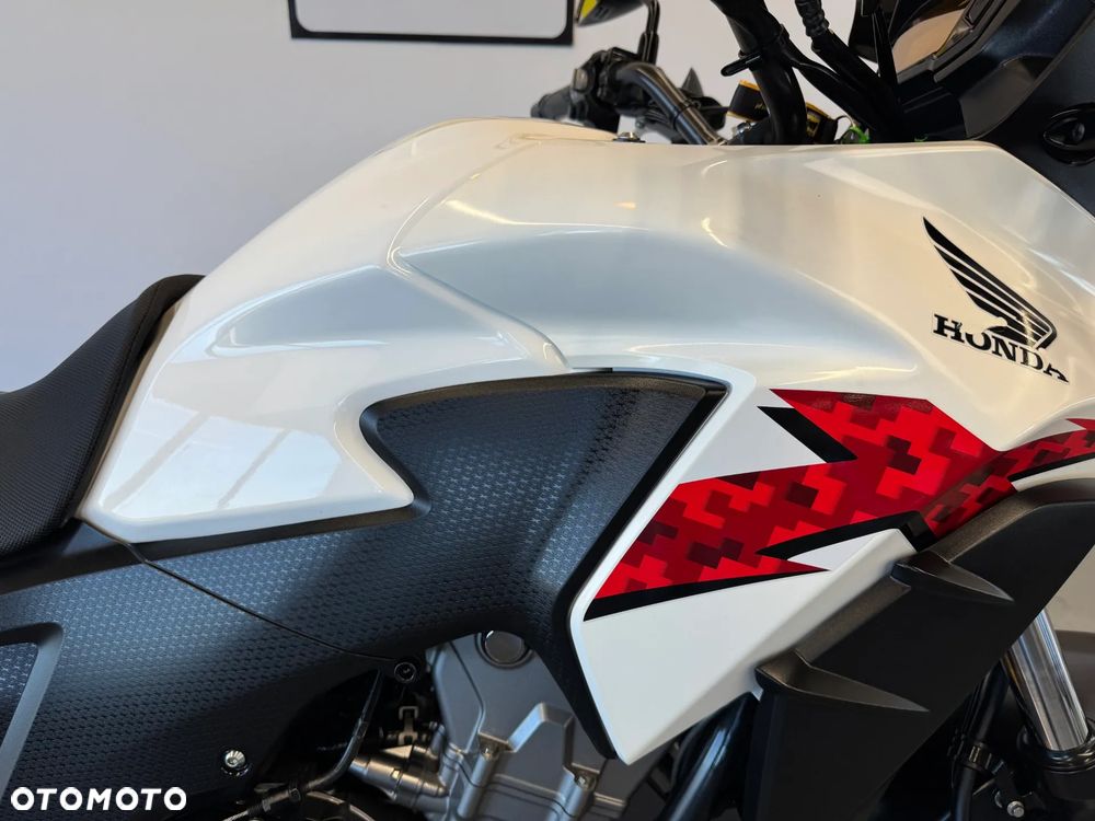 Honda CB - 11
