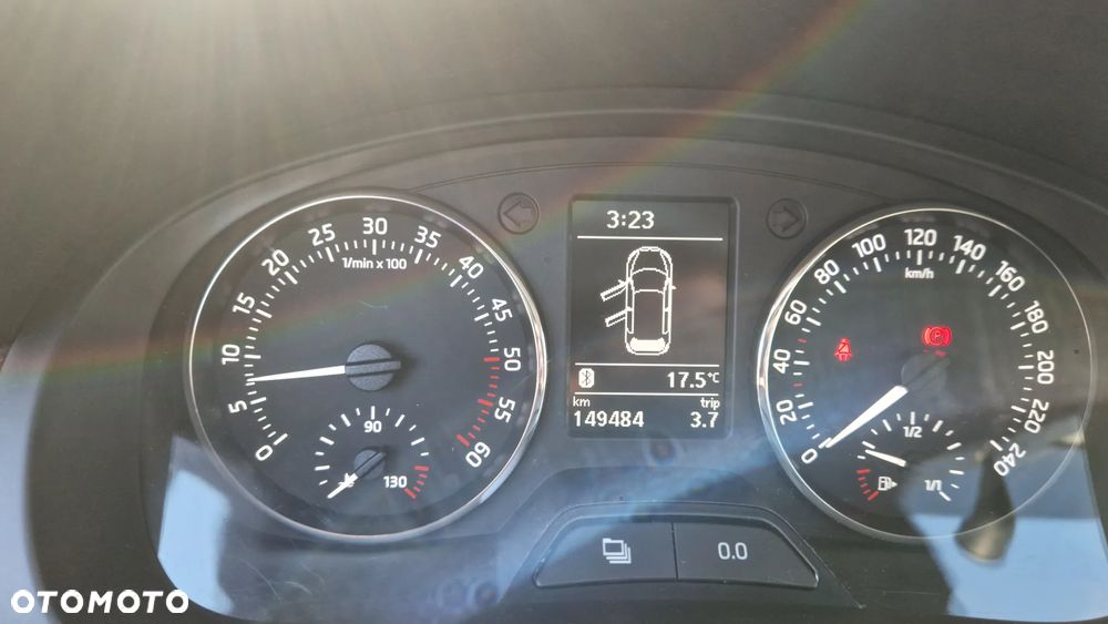 Skoda RAPID 1.6 TDI Elegance - 10