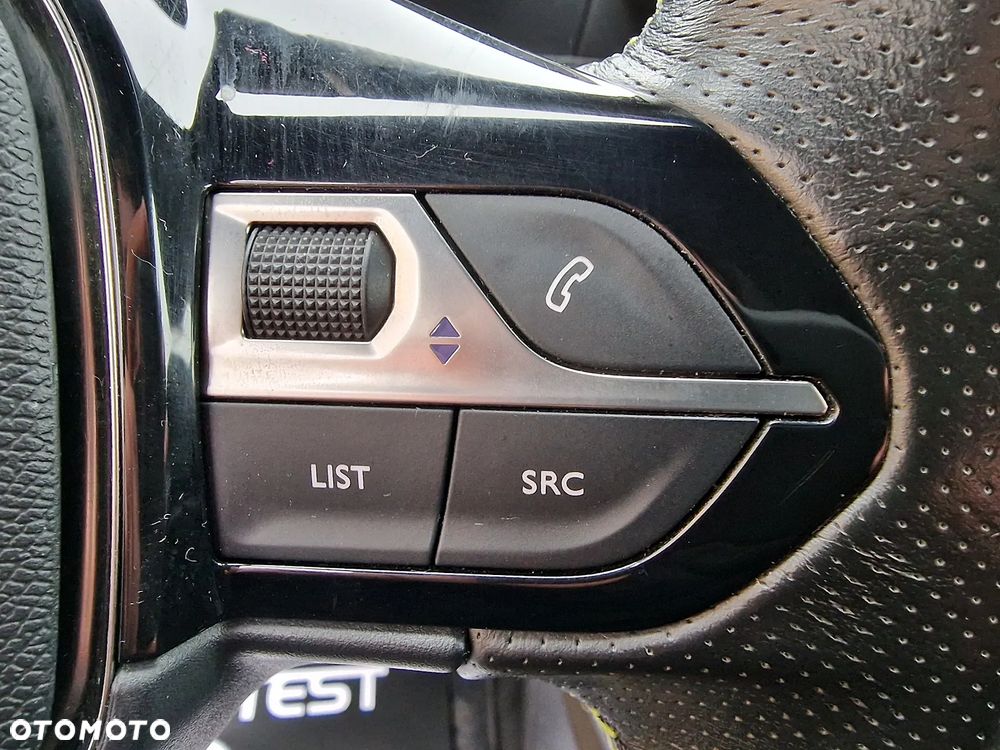 Peugeot 2008 - 14