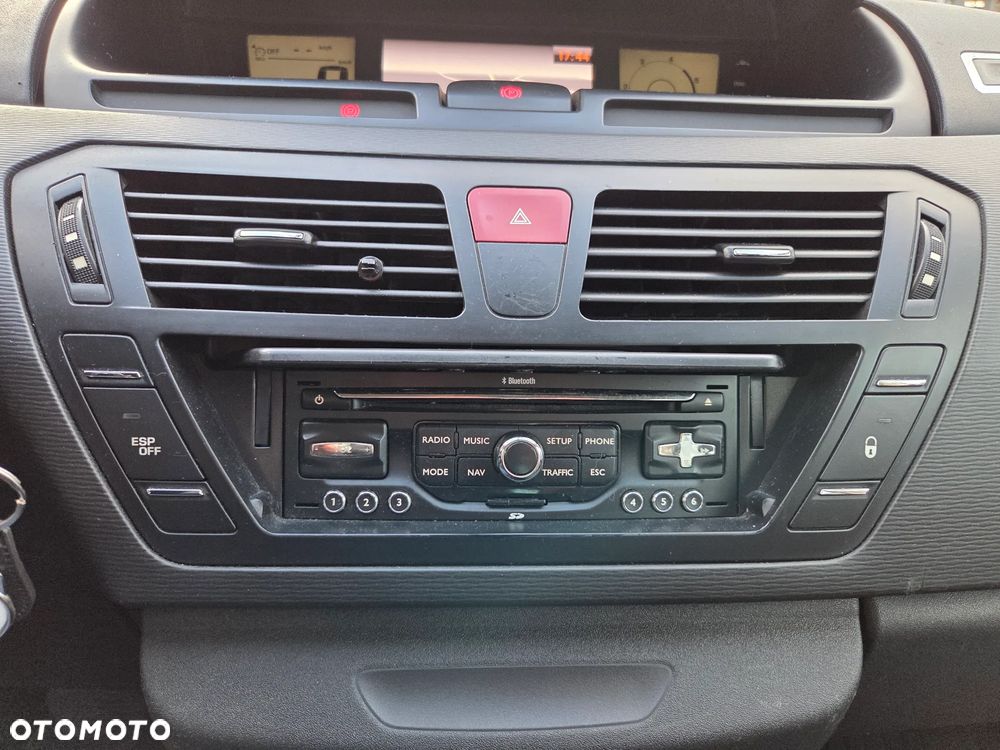 Citroën C4 Picasso 1.6 e-HDi FAP EGS6 Tendance - 17