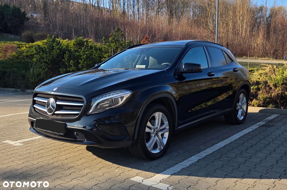 Mercedes-Benz GLA 220 d 4Matic 7G-DCT Style - 14
