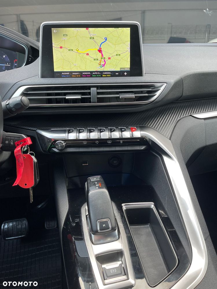 Peugeot 3008 ver-1-5-bluehdi-active-pack-s-s-eat8 - 5