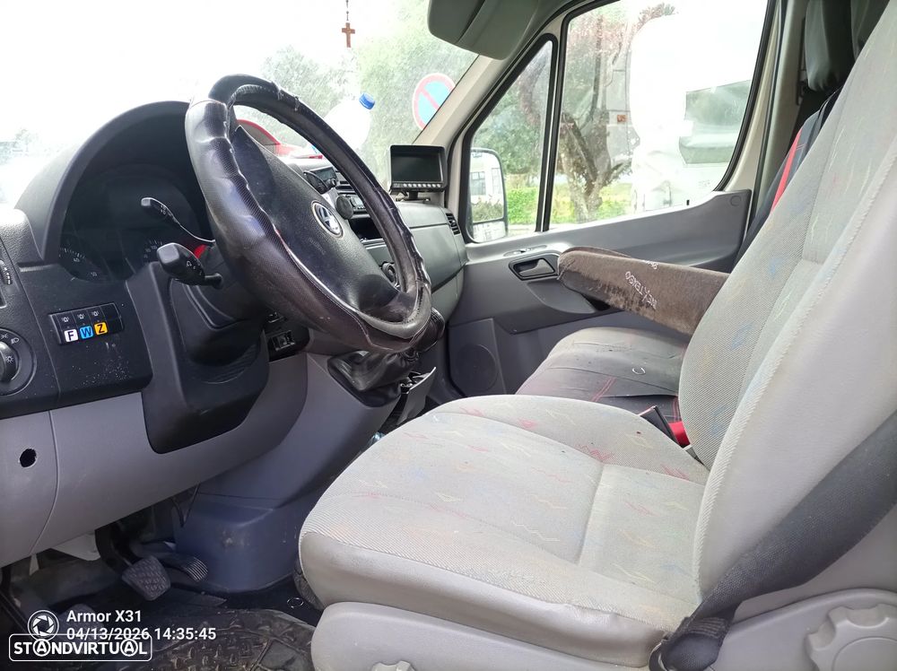 VW Crafter 30 2.5 TDi 136 CD Média - 9