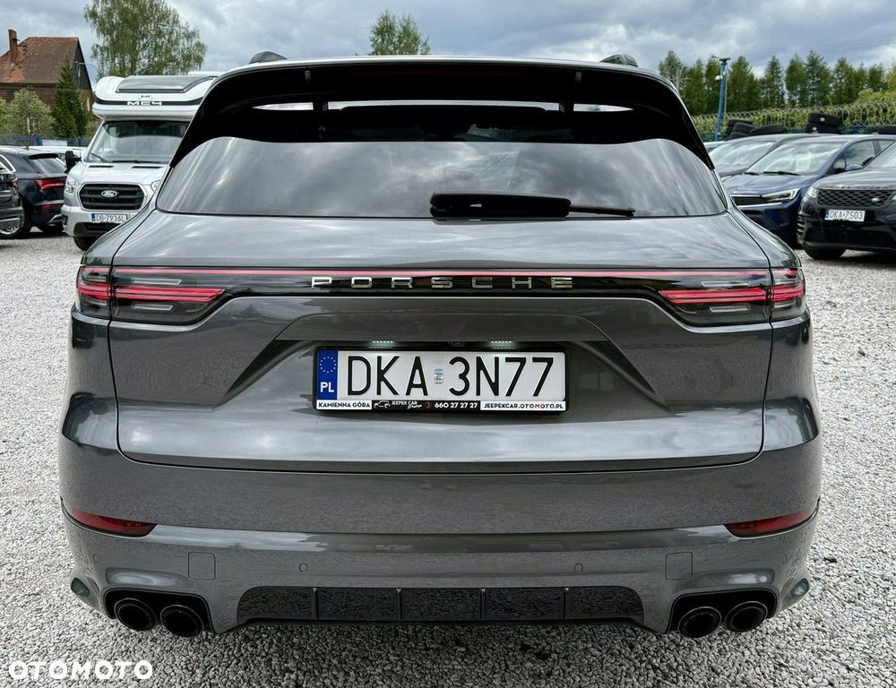 Porsche Cayenne - 7