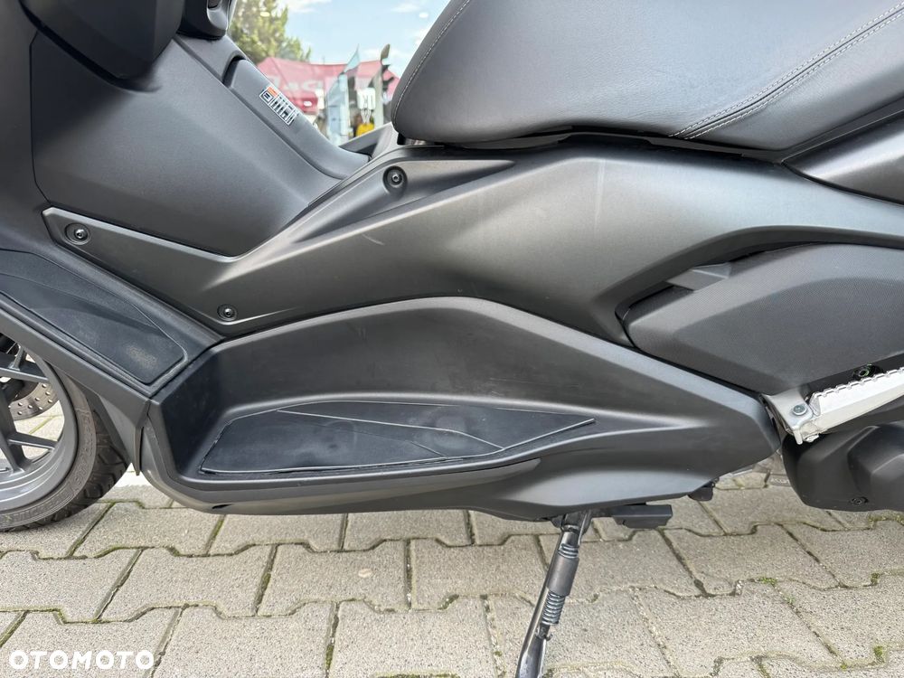 Yamaha X-max - 13