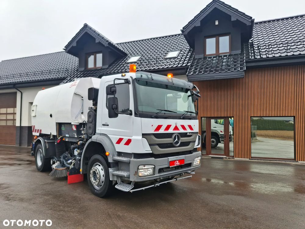 Mercedes-Benz Axor 1829 Zamiatarka Johnston 2 Silniki Szczotki L/R Karcher Listwa Ciśnieniowa Dodatkowy Silnik Mycie Jezdni Wysokim Ciśnieniem Zamiatarka Uliczna - 1