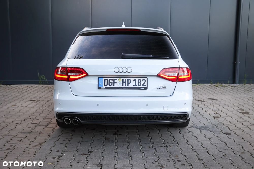 Audi A4 Avant 2.0 TDI DPF quattro S tronic S line Sportpaket - 13