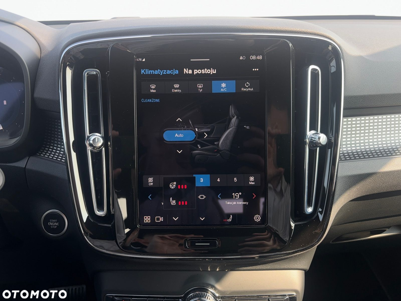 Volvo XC 40 - 24