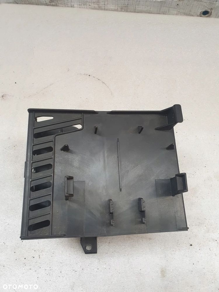 MOCOWANIE UCHWYT STEROWNIKÓW AUDI Q7 4L 4L0907462 - 3