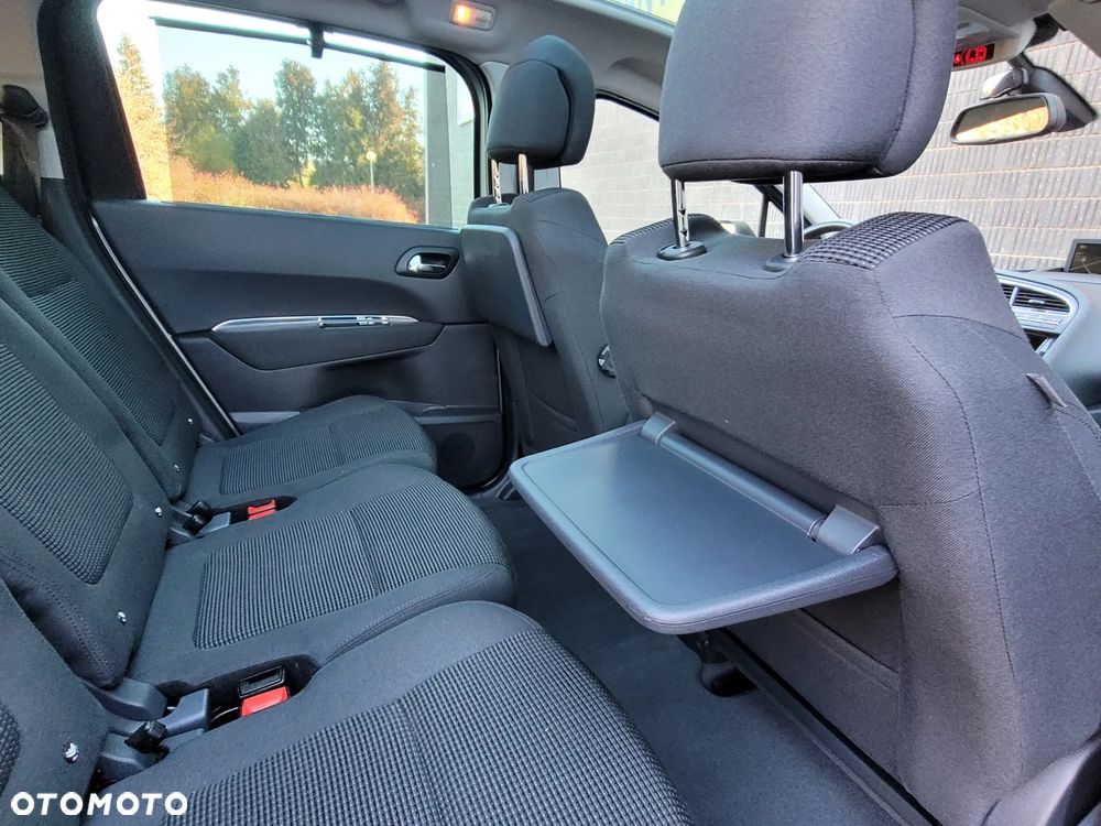 Peugeot 5008 BlueHDi 150 Allure - 22