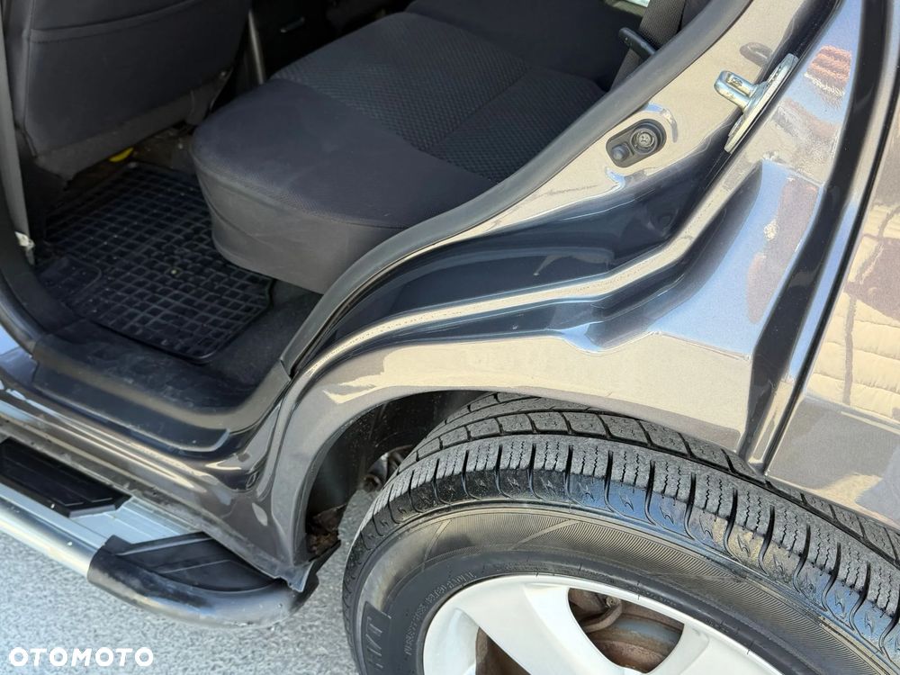 Suzuki Grand Vitara 2.0 De luxe - 16