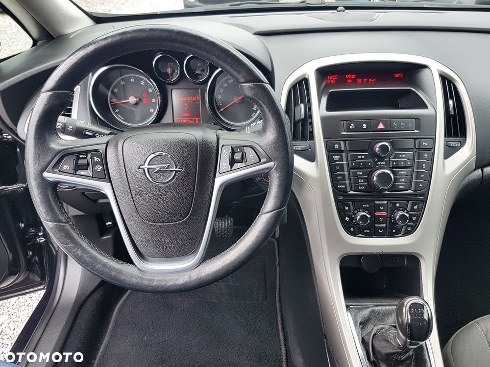 Opel Astra 1.4 Turbo Design Edition - 16