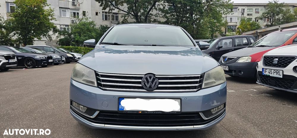 Volkswagen Passat - 2