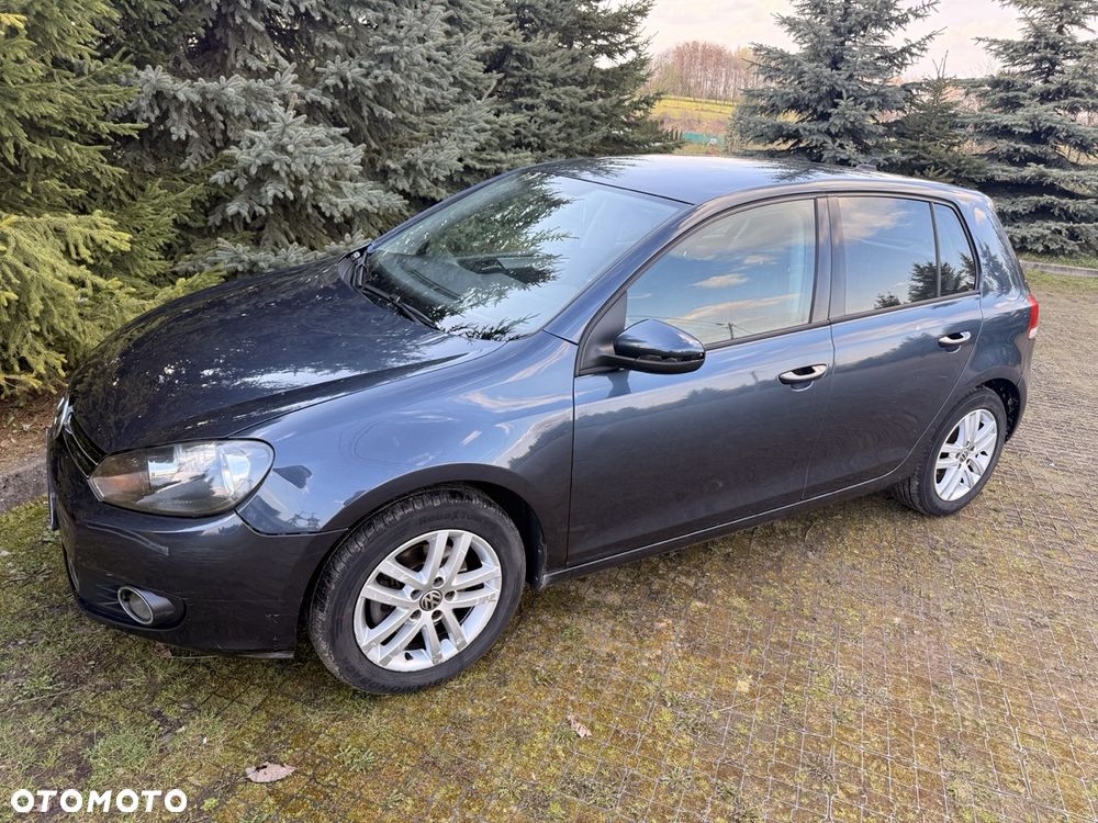 Volkswagen Golf - 1