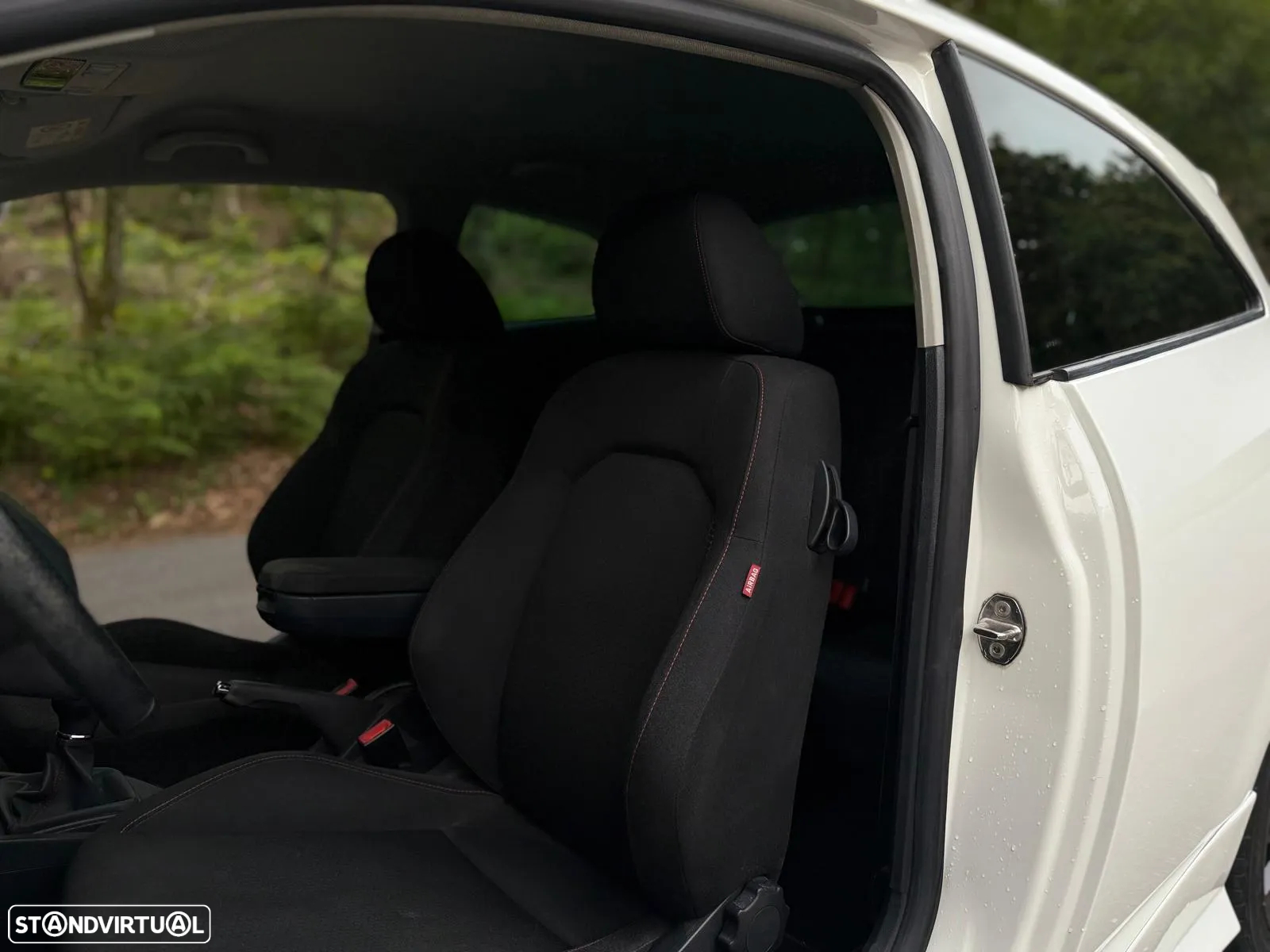 SEAT Ibiza SC 1.6 TDi FR 30 Anos - 13