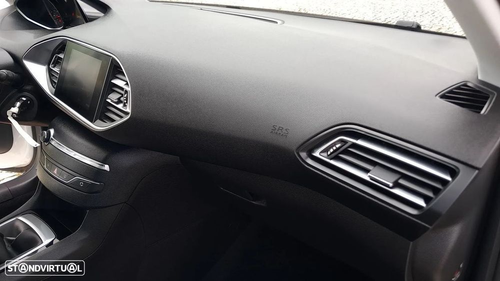 Peugeot 308 1.5 BlueHDi Business Line - 27