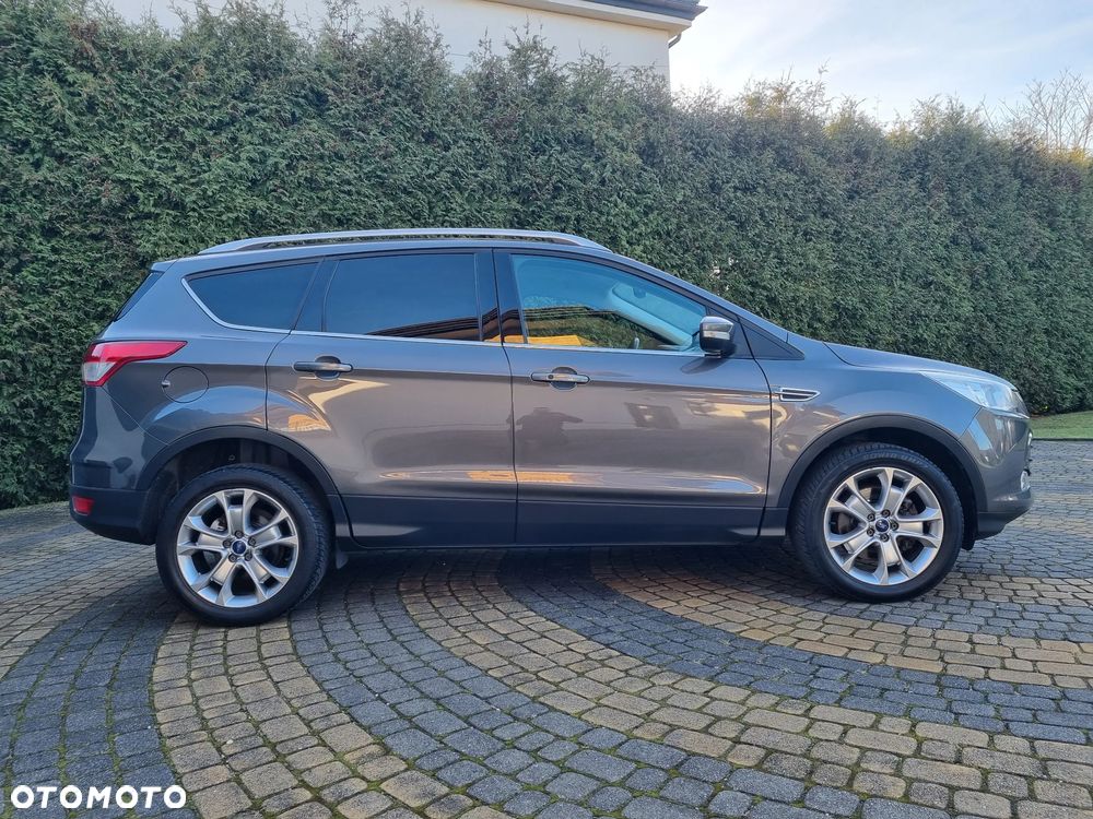 Ford Kuga 2.0 TDCi 4x4 Titanium - 32