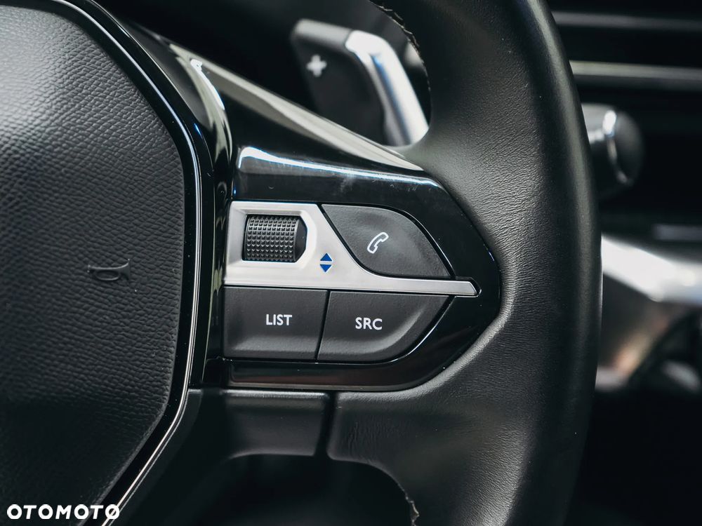 Peugeot 3008 225 e-EAT8 Allure - 18