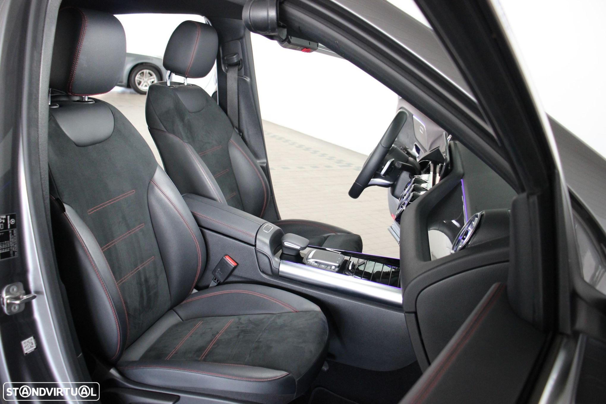 Mercedes-Benz GLA 250 e AMG Line - 12