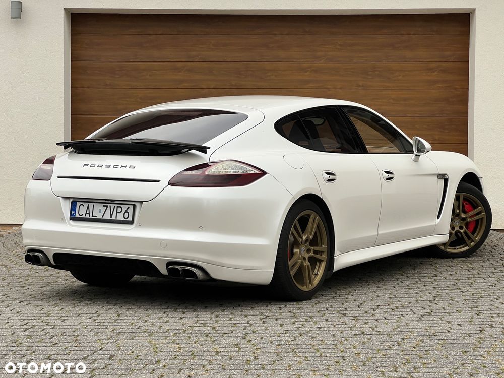 Porsche Panamera Turbo - 4