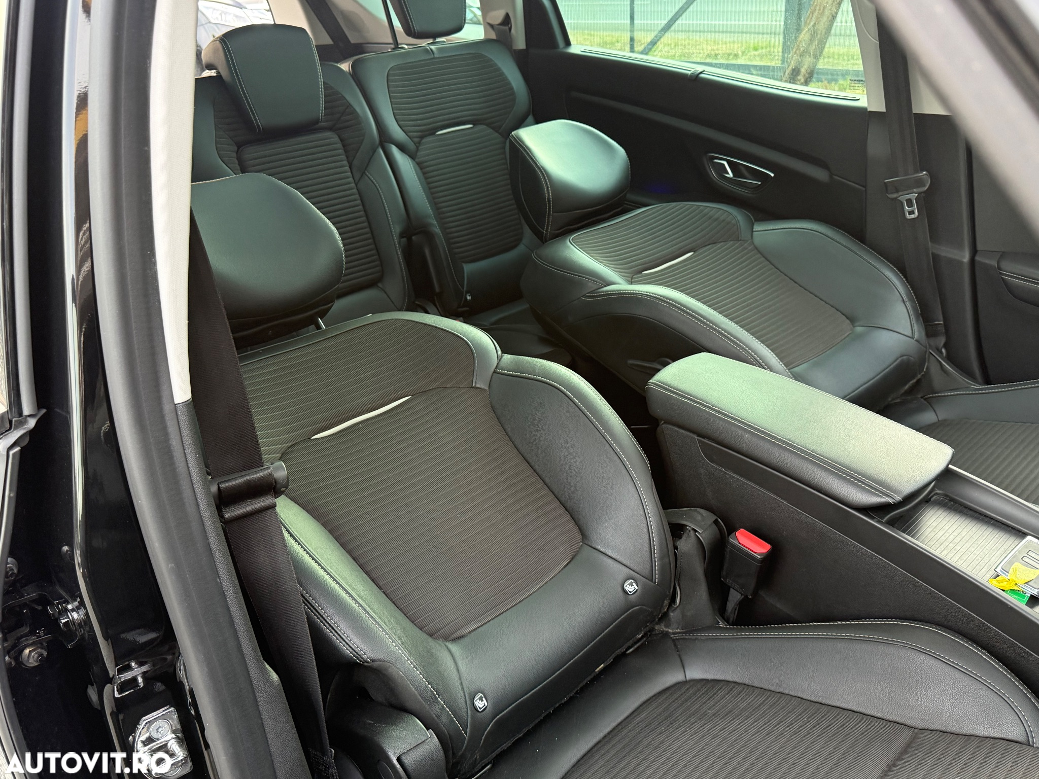 Renault Grand Scenic ENERGY dCi 110 INTENS - 27