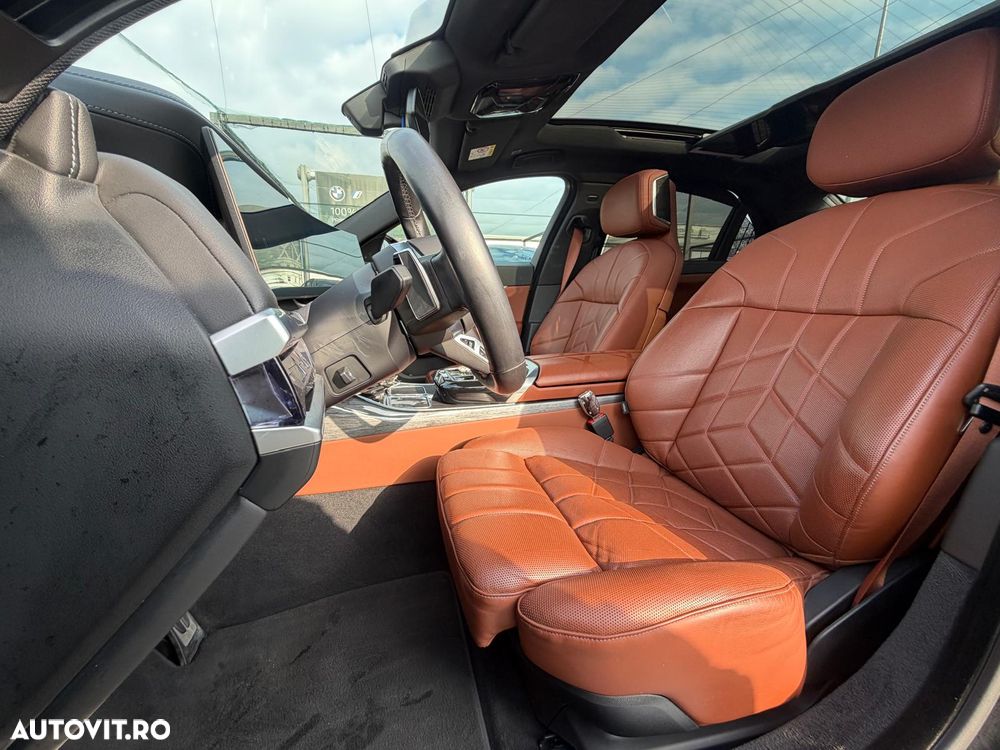 BMW i7 eDrive50 - 12