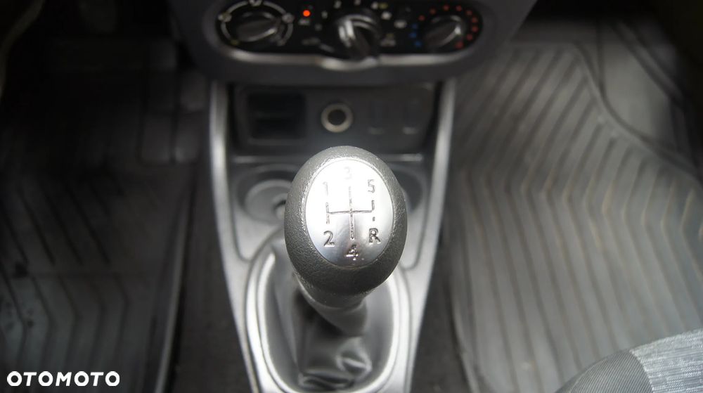 Dacia Duster 1.6 Ambiance - 18