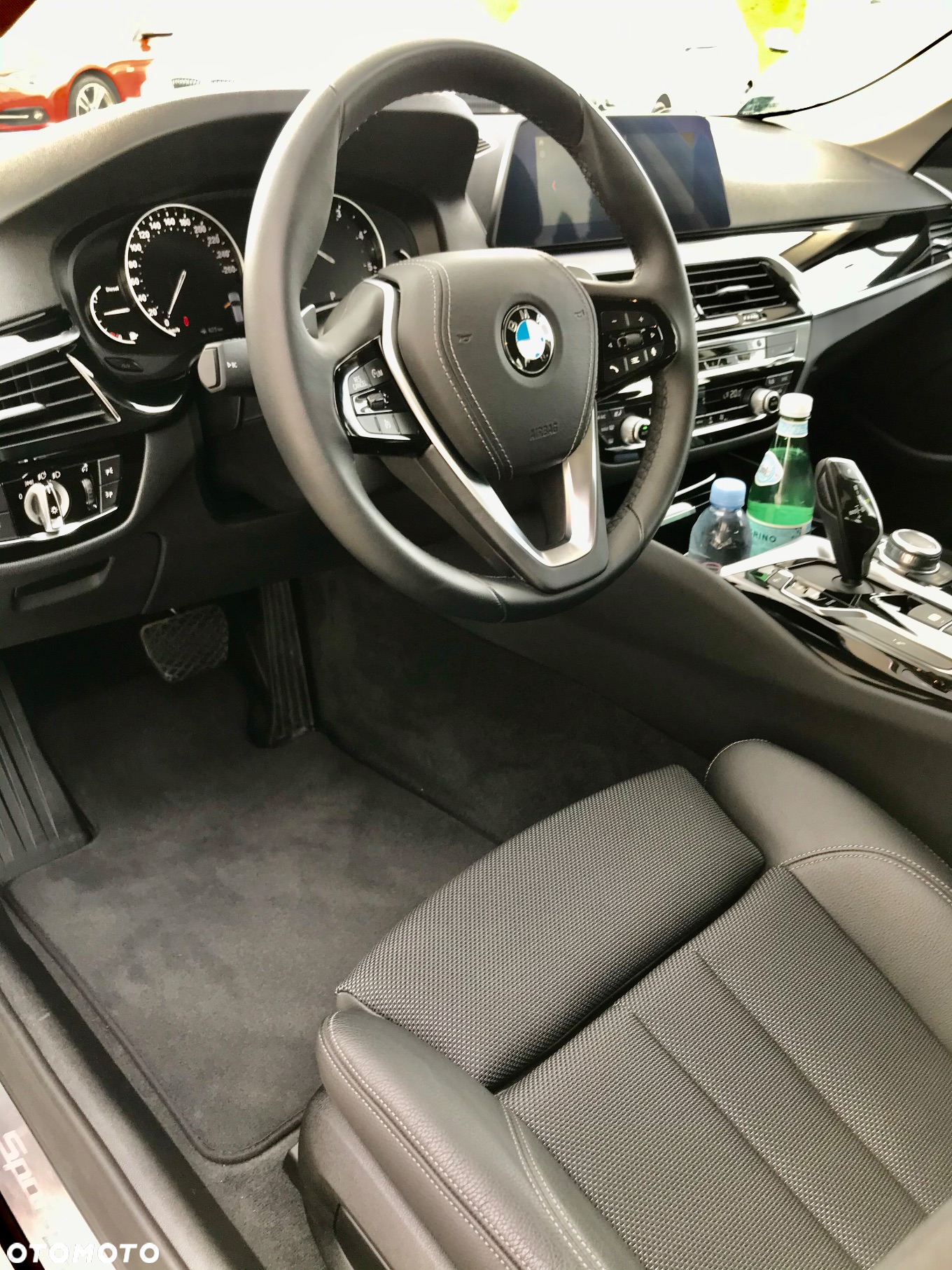 BMW Seria 5 518d Sport Line - 4