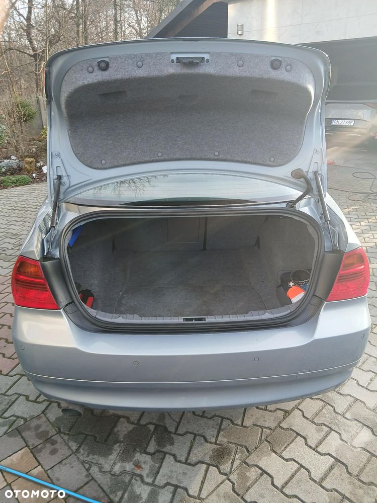 BMW Seria 3 320d - 9