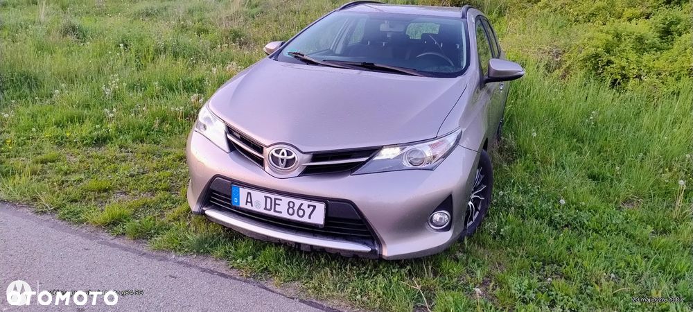 Toyota Auris 1.4 D-4D Dynamic - 4