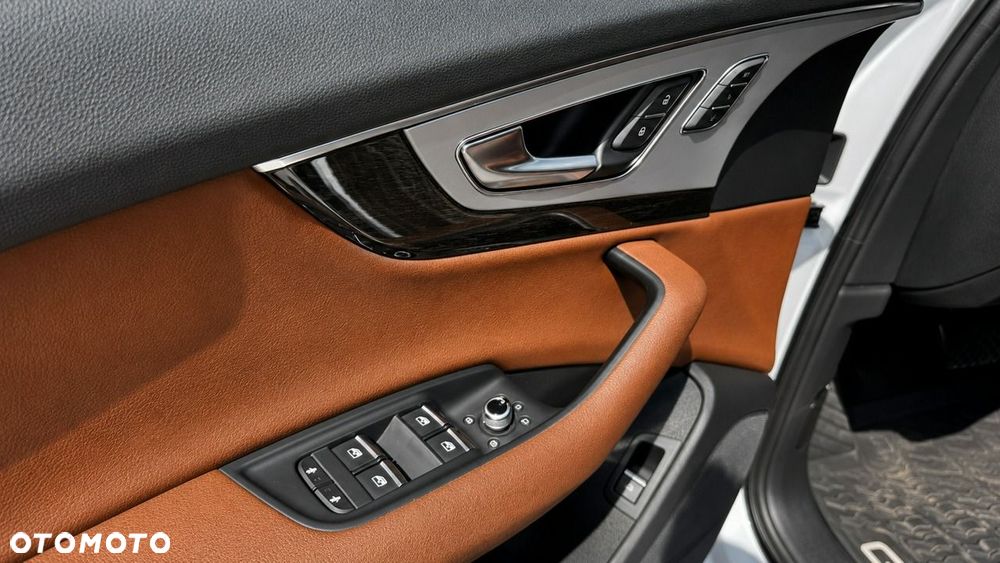 Audi Q7 - 11