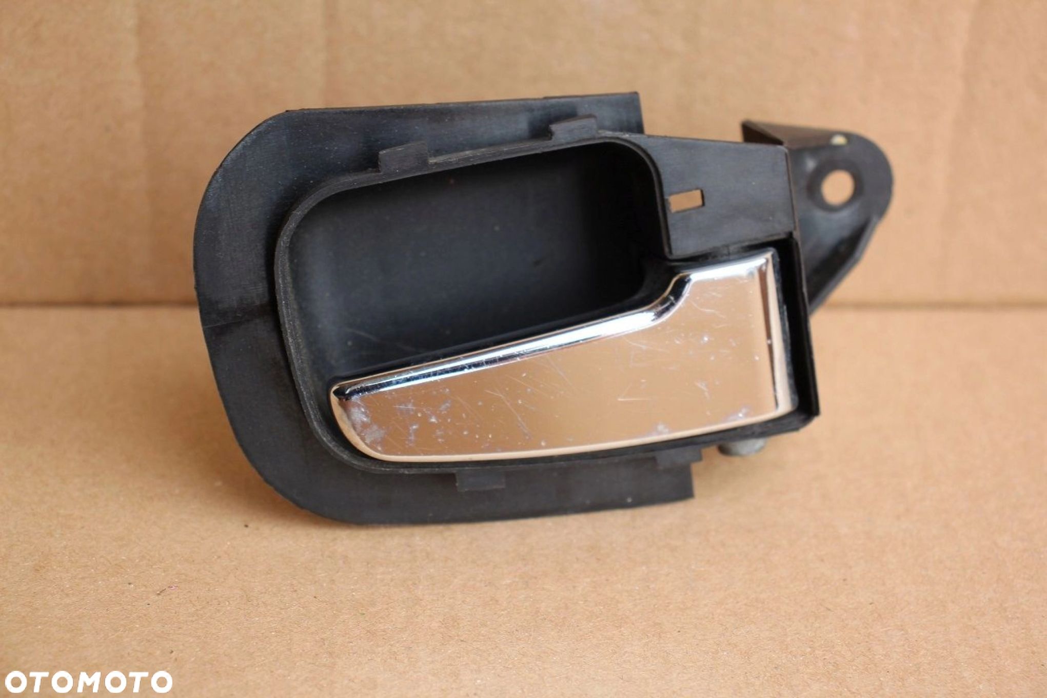 Klamka wewnętrzna PRAWA BMW e36 z3 CHOM RARYTAS 1960830 - 1