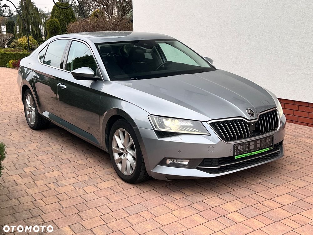 Skoda Superb 2.0 TDI Active DSG - 1