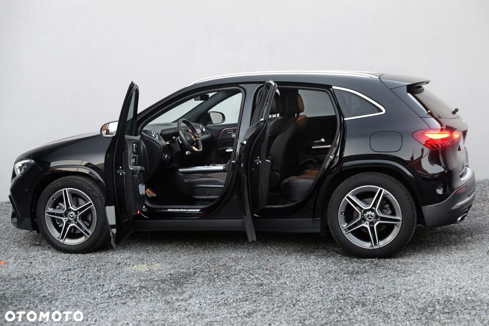 Mercedes-Benz GLA 200 d 4-Matic AMG Line 8G-DCT - 21