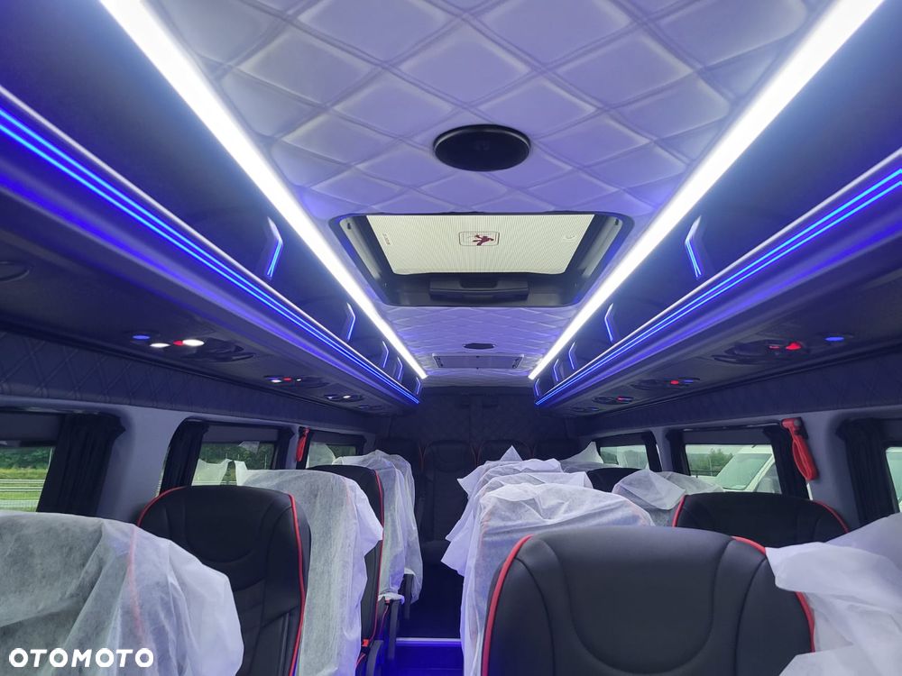 Mercedes-Benz Sprinter 517 CDI NOWA ZABUDOWA 24 miejsca +3 stojące - 19