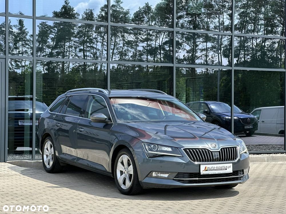 Skoda Superb 2.0 TDI SCR Ambition DSG - 6