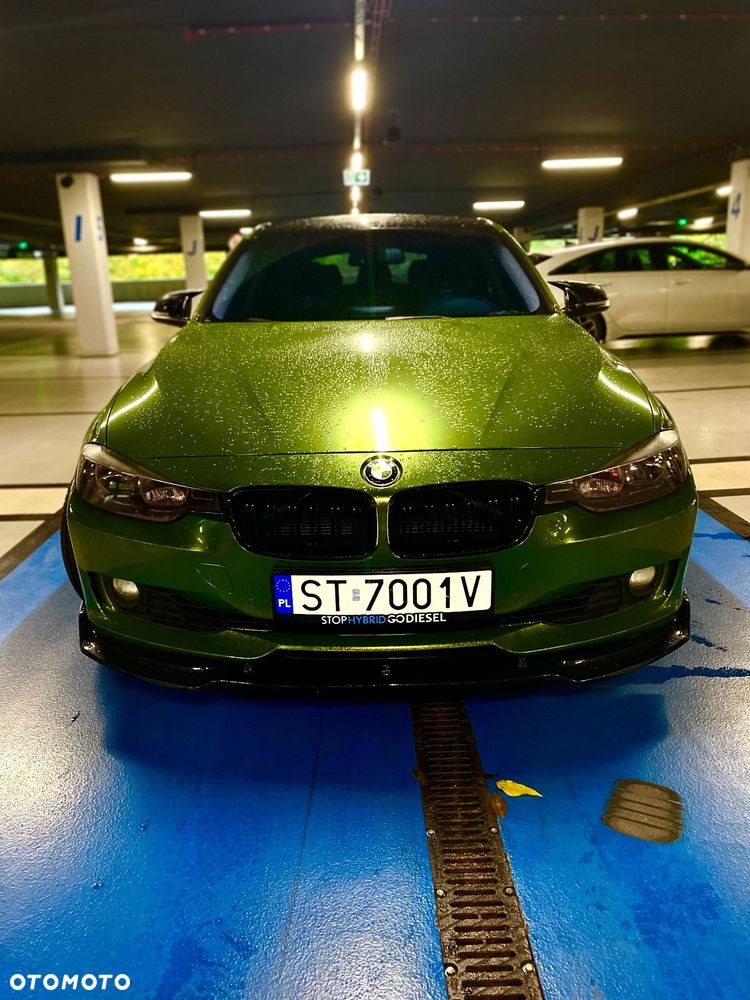 BMW Seria 3 330d Touring - 3