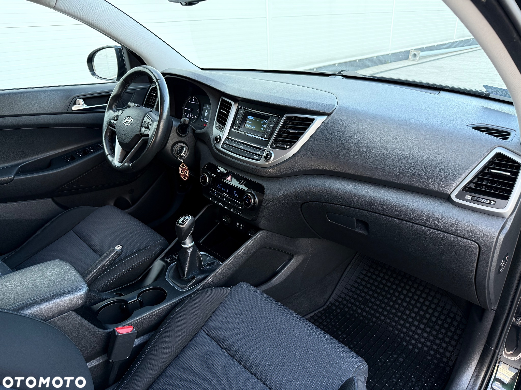 Hyundai Tucson 1.7 CRDI BlueDrive Comfort 2WD - 19
