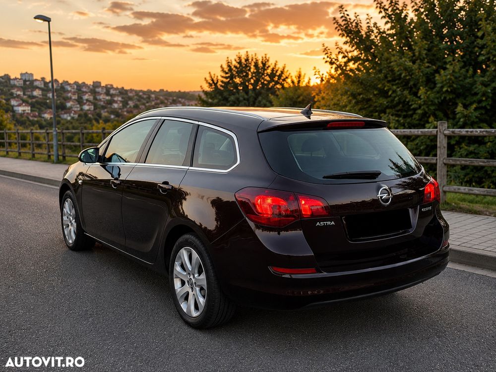 Opel Astra 1.4 ECOTEC Sport - 11