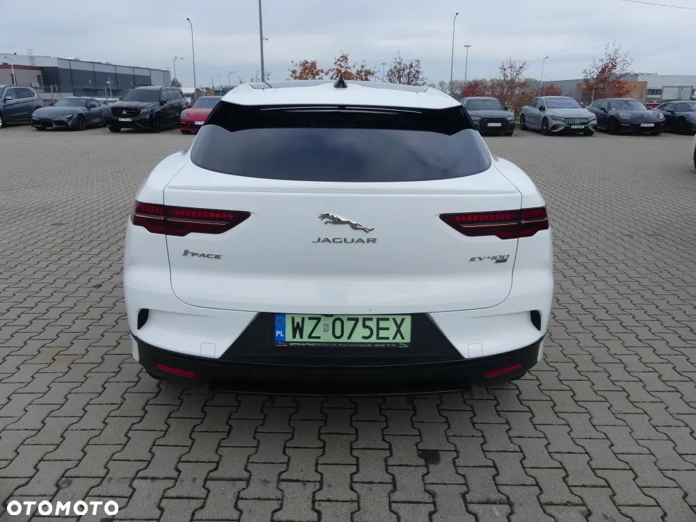 Jaguar I-Pace - 10
