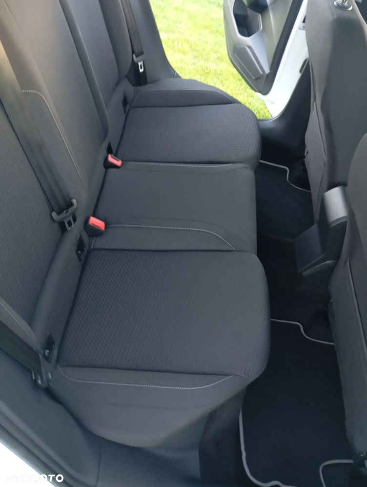 Volkswagen Polo - 27