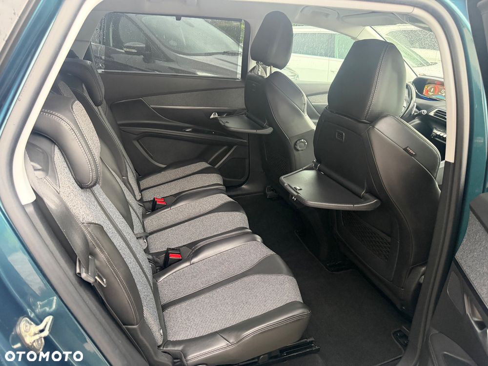 Peugeot 5008 1.6 BlueHDI Allure S&S EAT6 - 16