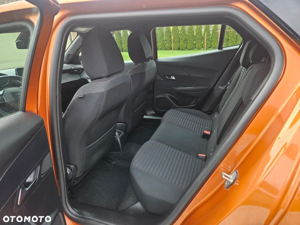 Peugeot 2008 PureTech 130 Stop&Start EAT6 Signature - 20