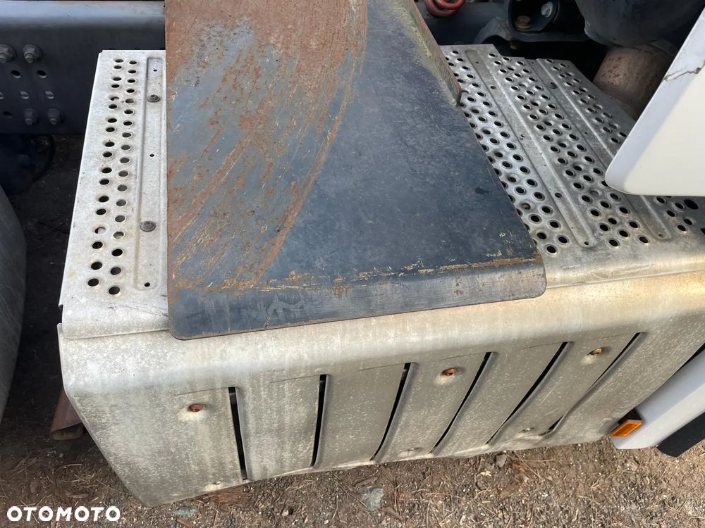 Mercedes-Benz Actros - 13