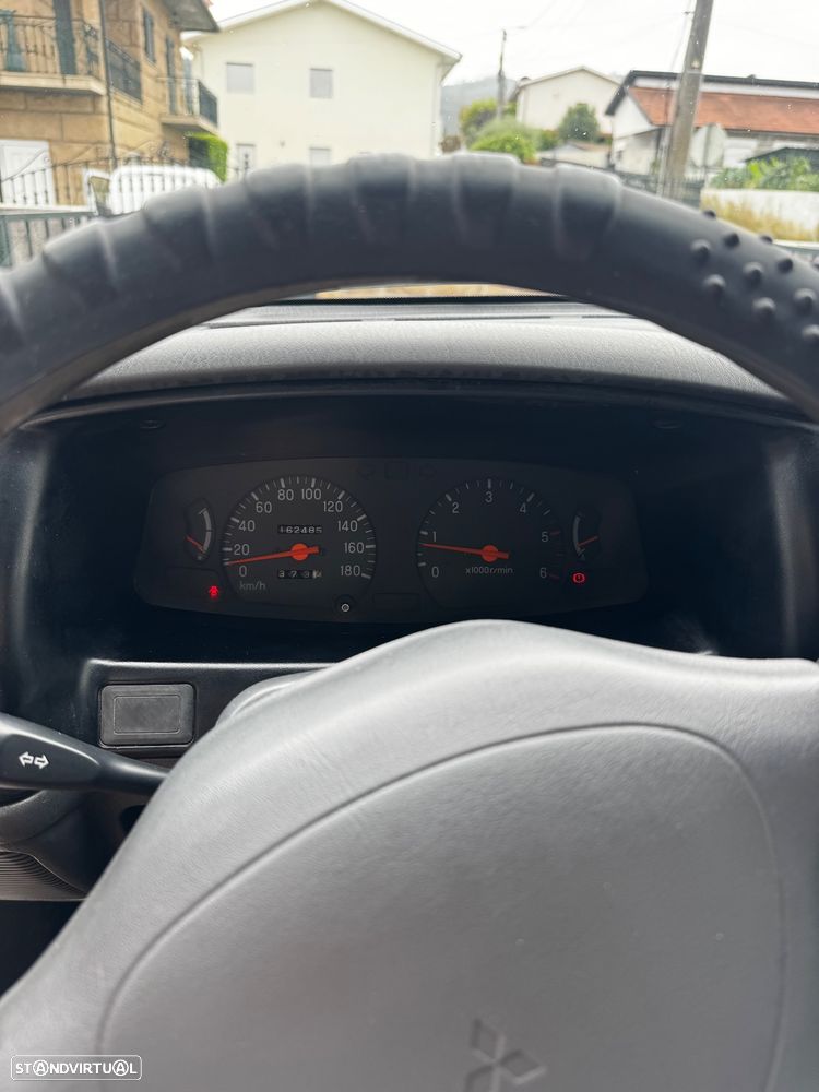 Mitsubishi L200 2.5 TD CD - 11
