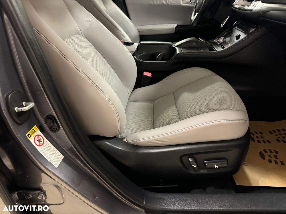 Lexus CT 200h Aut. Luxury - 28