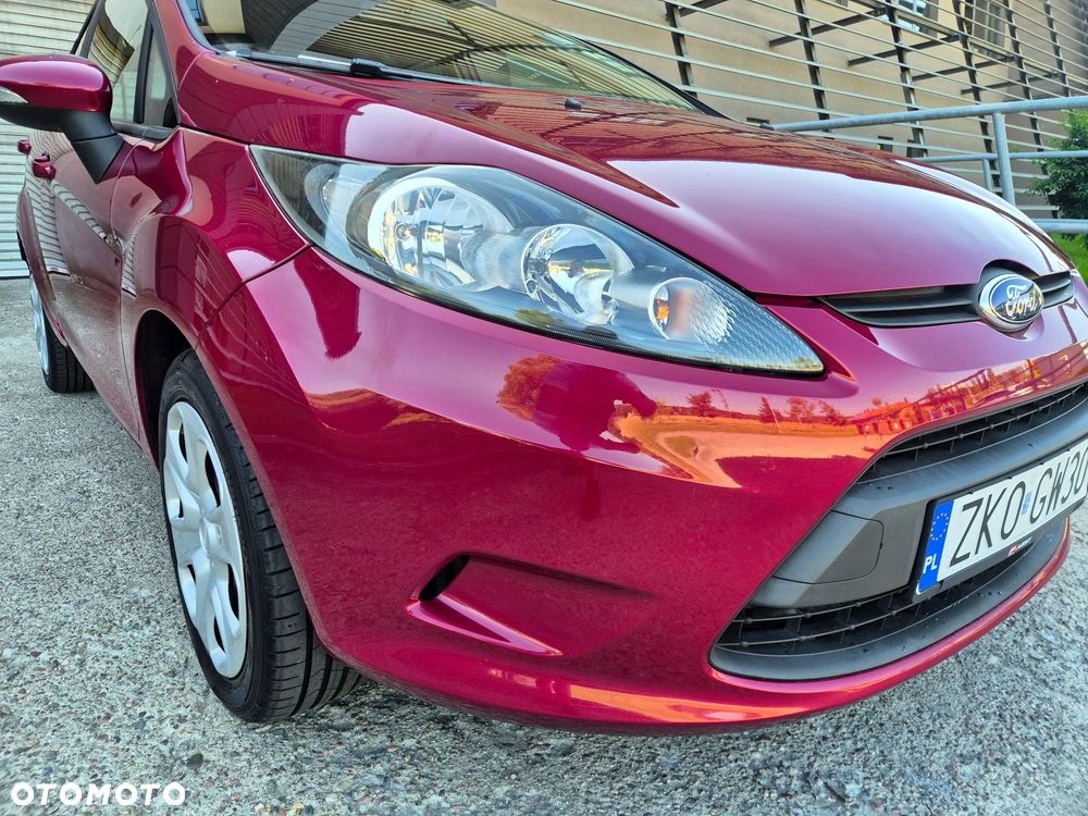 Ford Fiesta 1.25 Celebration - 10