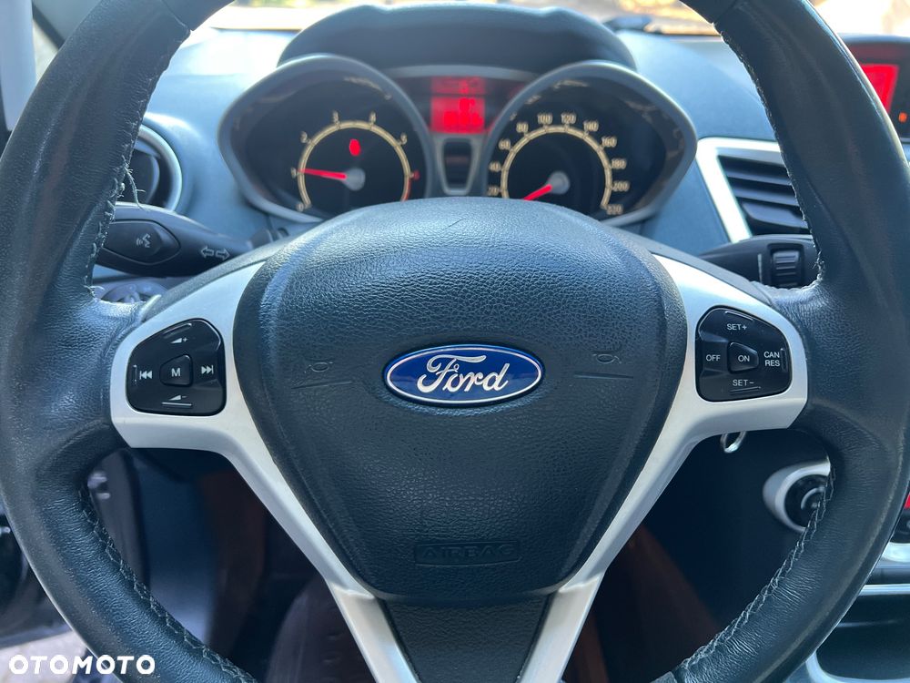 Ford Fiesta - 20